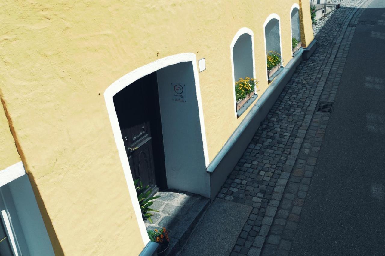 Stilvolle Wohnung Auf 50 M² Mit Parkplatz Und Wifi Kraiburg am Inn Exterior photo
