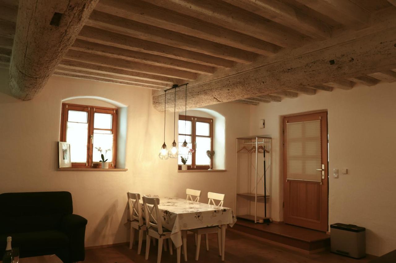 Stilvolle Wohnung Auf 50 M² Mit Parkplatz Und Wifi Kraiburg am Inn Exterior photo